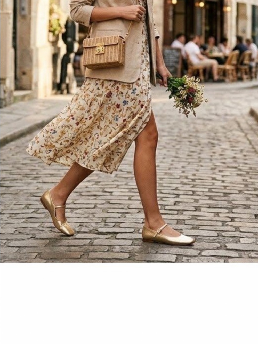 Musshoe Metallic Gold Mary Jane Flats with Slim Strap and Square Toe. Size 8